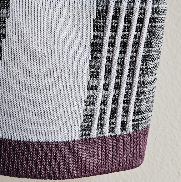 Athleta Impact Crop Top in Women's M - Picture 11 of 15